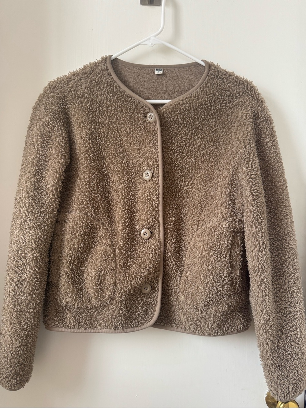 Uniqlo Cozy Sherpa Shell Jacket in Taupe